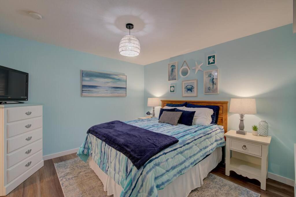 Beach Please-Updated Home With Ocean Views Long Beach Exterior photo